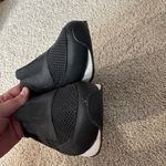 Donald Pliner  Slip On Black Athletic Shoes Sneakers Women's Size 7 Suede Leather Photo 2