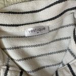 Vestique Cropped Sweater Photo 3