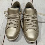 DR. SCHOLLS WOMENS GOLD LACE FASHION SNEAKERS COMFORTABLE CASUAL SHOES Size 8 Photo 0