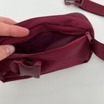 Halara Logo Casual Waist Bag Maroon Wine Adjustable Belt Bag Zipper Buckle NWT Photo 4