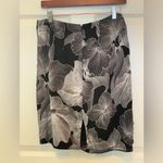 Loft  Black and White Floral Flowy Skirt with Side Bow - size 4 Photo 1