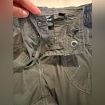 Kuhl  Kontra Capri Womens Size 2 Convertible Hiking Shorts Roll Tab Cargo Utility Photo 4