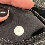 Lululemon Size 4 Speed Up Tight 28" Luminosity Foil Print Black Silver Photo 6