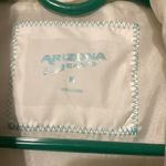 Arizona Jeans  Women’s Size Medium Puffer Vest White Color Photo 1