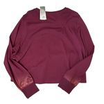 Adidas  Long Sleeve Holiday Graphics Cropped Top in Victory Crimson NEW 3X Photo 4