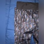 Lululemon  geometrical print full length‎ leggings size 4 Photo 2