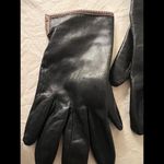 Nine West Classic Leather Gloves - Stylish Winter Accessory Photo 4