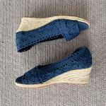 Coldwater Creek  Navy Blue Crochet Peep Toe Espadrille Wedge Sandals Photo 9