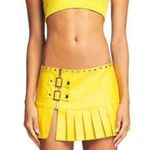 I am gia  Yellow Crop Top Photo 0