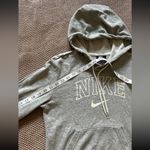 Nike  Womens Hoodie‎ Sweatshirt Short Cropped Gray Size Xsmall Photo 4