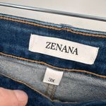 Zenana Outfitters NWT Plus‎ Size Denim Shorts Cuffed Distressed Size 3X Photo 2