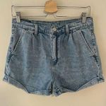 American Eagle High Rise Mom Short Photo 0