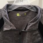 Xersion FINAL MARKDOWN Ladies  top (M) Photo 1