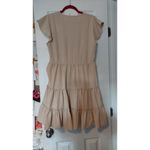 Entro Beige Tiered Ruffle Short Sleeve Dress By  Size M V-Neckline With Button De Photo 3