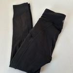 Lululemon Game Point Crop 23” in Size 2 Photo 5