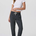 Vuori  Joggers Photo 0