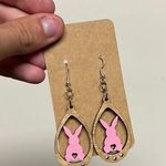 Handmade NWT Wooden Dangle Teardrop Styled Bunny Painted Earrings Photo 0