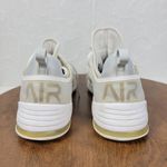 Nike Air Max Womens Bella TR 2 Shoes 9.5 White Metallic Gold Sneakers AQ7492-101 Photo 4