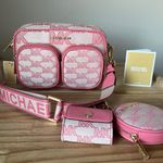 Michael Kors Purse Photo 0