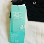 H&M β
NWT Ribbed Bikini Set - Black β
Photo 4