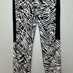 Nike ⭐️ black and white abstract pattern athletic leggings size medium Photo 0