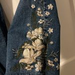 NWT Style and Co Flower Embroidered Cute Straight Crop Jeans Blue Size 12 Photo 4