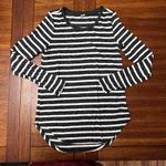 Old Navy Women’s Super Soft Lightweight Sweater XS Striped Black White Photo 2