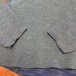 Mountain Hardwear  Parafin Wool Blend  Pullover Sweater w Thumbhole Blue Size XS Photo 4