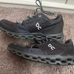 on cloud  Cloudstratus Running Shoe Photo 4