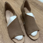 JOURNEY COLLECTION | Women's Aretha Cutout Perforated Ankle Zip Wedge Sandals Tan Size 9.5 Photo 0