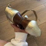 Coach  Vienna Gold T strap pebble leather sandal Photo 7