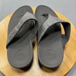 FitFlop  9 Thong Lulu‎ Glitz Toe-Post Sandals Grey Silver Slide On Flip Flops Photo 3