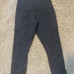 Lululemon mesh capri leggings 21” - size 4 Photo 1