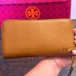 Tory Burch  Wallet Continental Photo 4