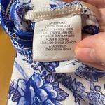 Pink Rose  Vintage Floral Blue and White Women's Top Size Small Photo 3