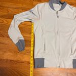 Athleta  Women’s Medium Gray Zipper Pockets Lightweight Athletic Jacket Sporty Photo 5
