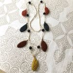 handmade crochet leaf necklace Photo 3