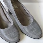 Aerosoles  Dolled Up gray textured dress heels size 7 Photo 3