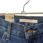 Levi's Medium Wash Destroyed High Waisted Mom Jean Tapered Women’s Size W31 L27 Photo 6