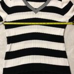 Jeanne pierre Black & White Light Weight Cable Knit Sweater L Photo 5