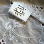 Jennifer Grace Jennifer & Grace White Eyelet Top  Size Medium Photo 2