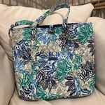 Vera Bradley Tote Bag Photo 0