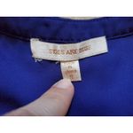 Skies Are Blue  Shirt Top Women Small Classic V-Neck Blouse Blue Wrinkle Free Photo 3