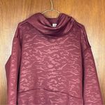 Fabletics  Black Cherry Camo Lotta Cocoon Hoodie II Size Small Photo 3
