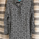 Escapada  Black And White Blouse‎ Size XL Photo 0