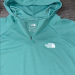 The North Face Aqua Breathable Quarter Zip Hundred Pullover Photo 2