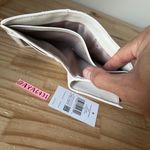 Kate Spade Wallet Photo 6