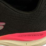 Skechers Womens Ultra Groove Black Lite Weight Lace Up Sneaker Shoes Size 8.5 Photo 3