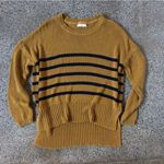 Francesca's Sweater Photo 0