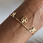 Dainty flower bracelet Photo 2